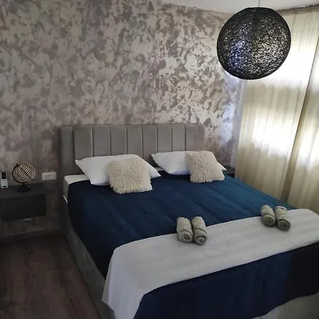Spacious In Biograd With Sea View * 비오그라드나모루