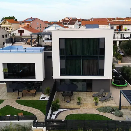 Spacious In Biograd With Sea View * Biograd Na Moru