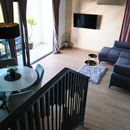 Spacious In Biograd With Sea View 아파트 비오그라드나모루