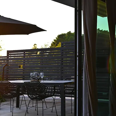 Spacious In Biograd With Sea View Apartment *